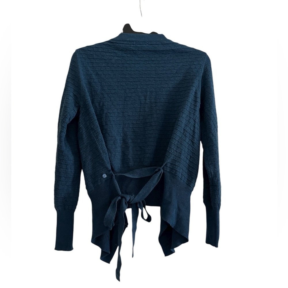 GU Cardigan - Picture 3 of 3